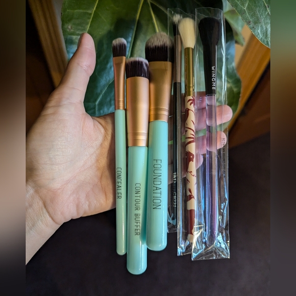 Lot Brushes - Picture 2 of 10